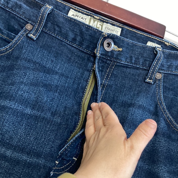 Ariat Jeans Mens 40 x 29 Blue M5 Straight Fit Leg Legacy Workwear HEMMED - Picture 6 of 14